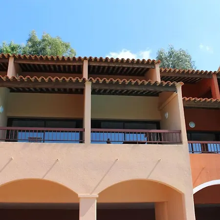 Les Terrach *